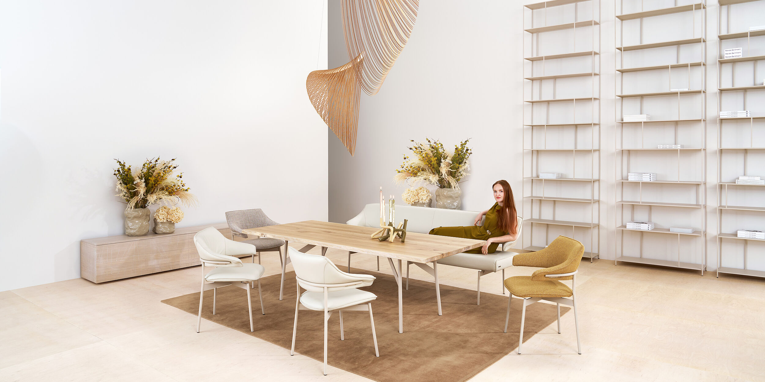 Salle à manger Himolla avec fauteuils confortables et design