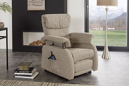A luxury, top-of-the-range armchair: himolla SENATOR
