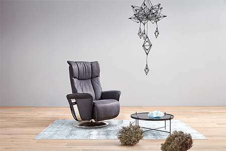 EASYSWING 7927: recliner with a convenient 360° swivel