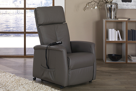 Relaxsessel für multifunktionalen Sitzkomfort mit Aufstehfunktion